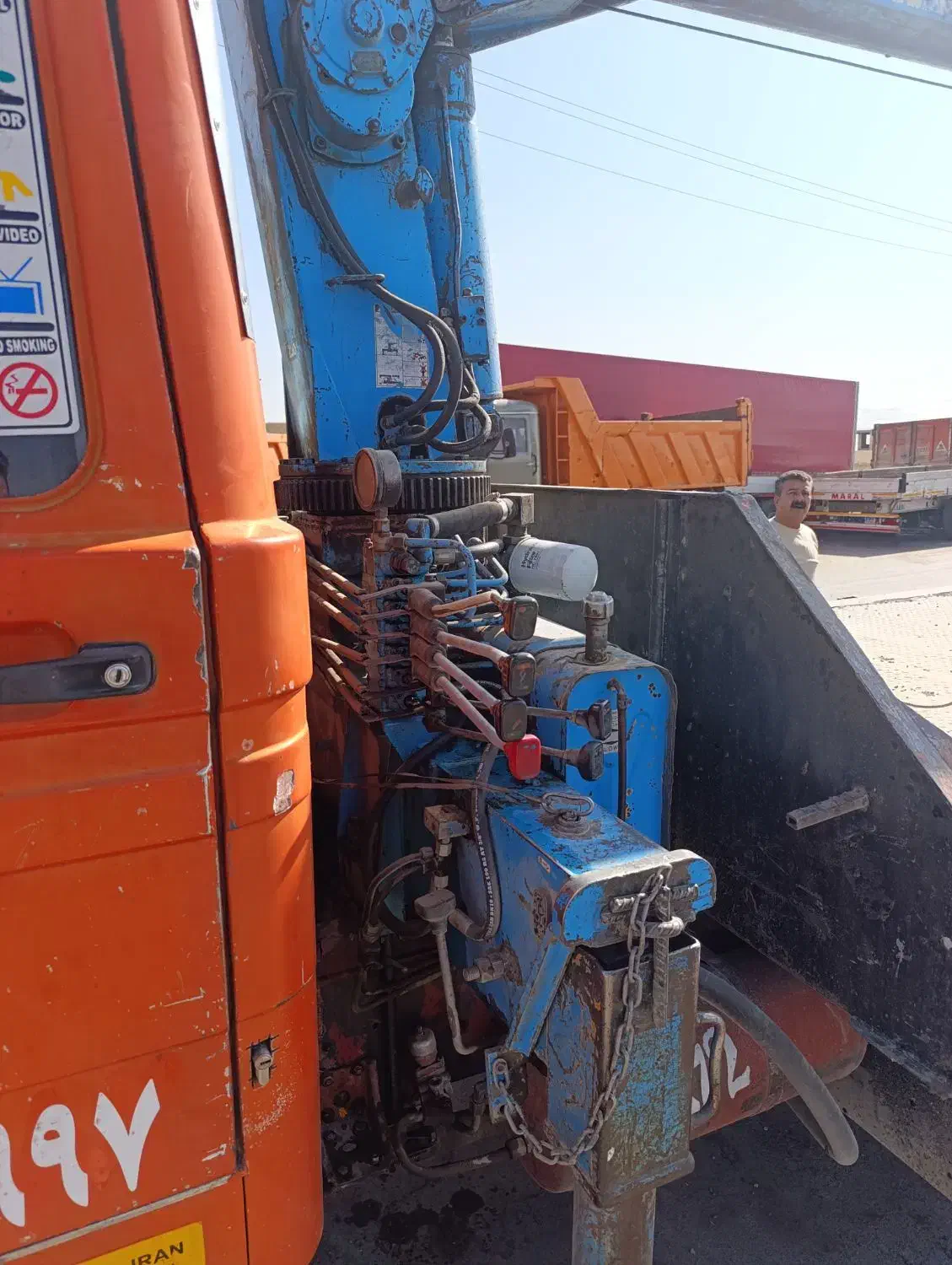 خاور جرثقیل|خودرو سنگین|یزد, |دیوار