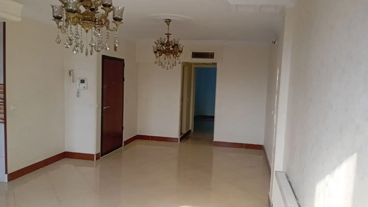 اجاره آپارتمان طبقه اول تک  واحدی