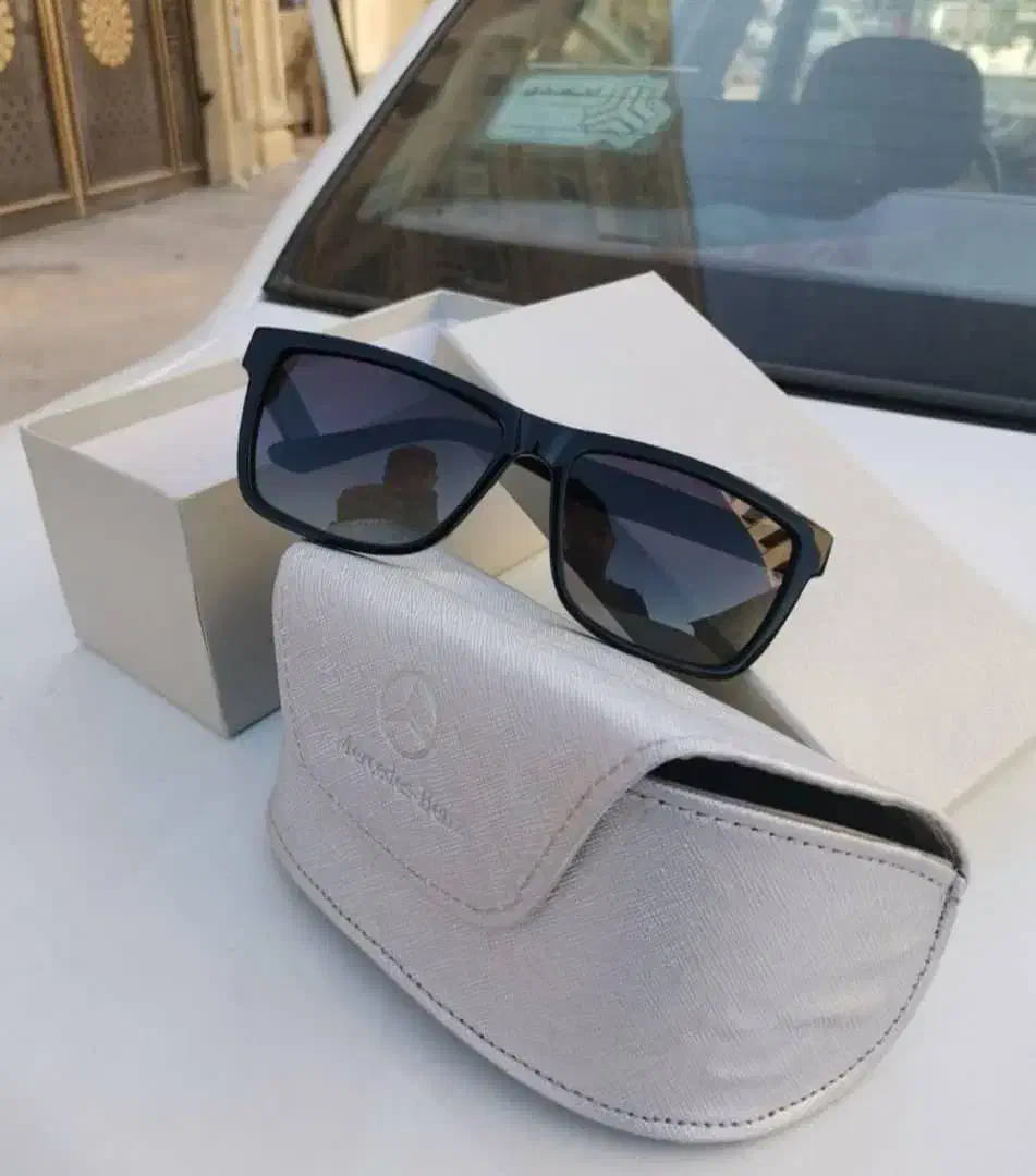 فروش عینک دودی مرسدس بنز اصل|زیورآلات و اکسسوری|شیراز, شهرک فرهنگیان|دیوار