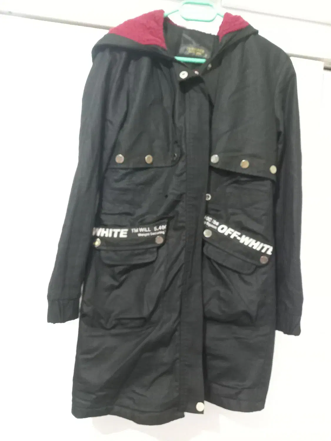 پالتو کارکرده|لباس|سلماس, |دیوار