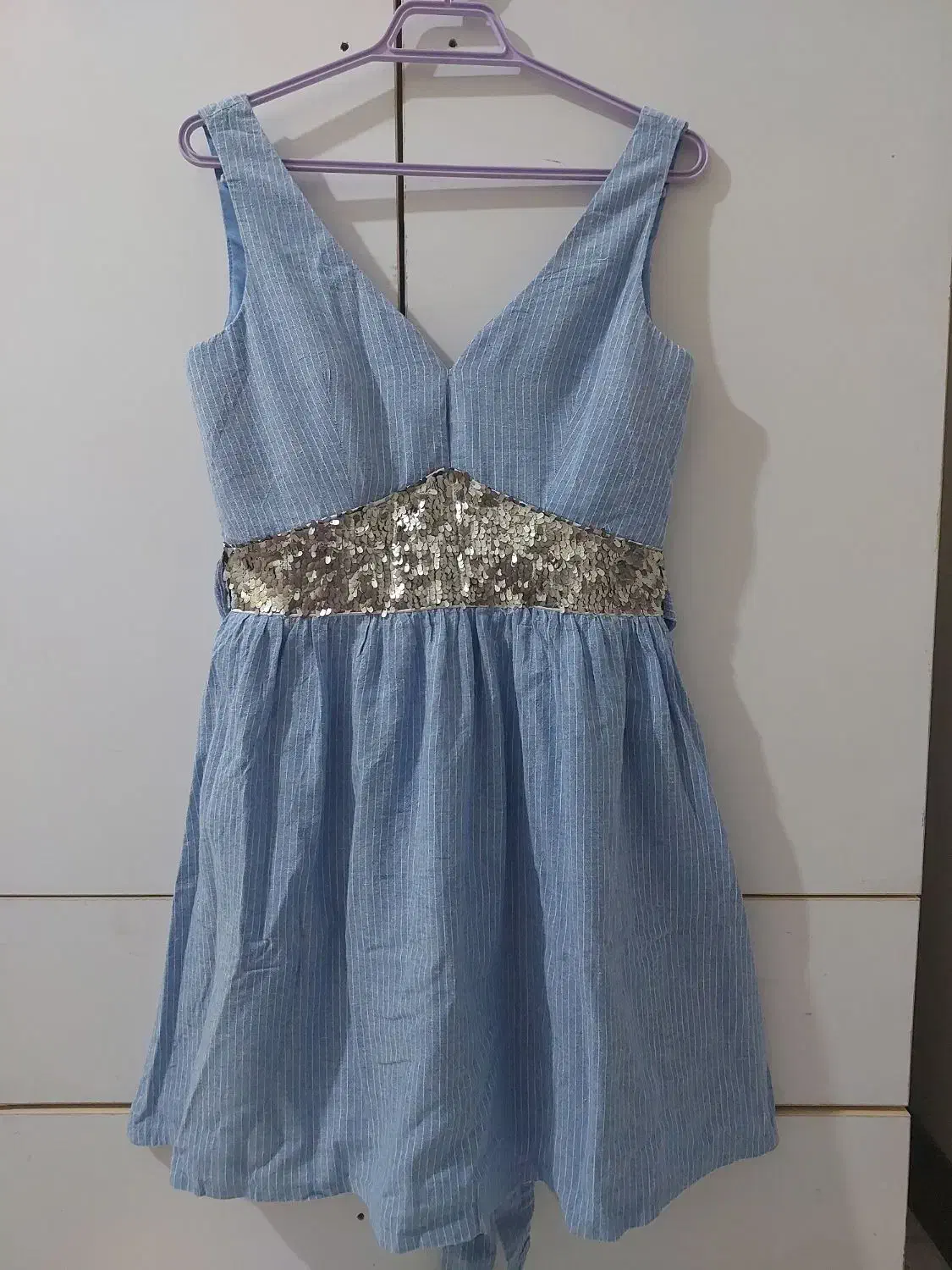 عروسکی دخترانه|لباس|صدرا-فارس, فاز ۱|دیوار