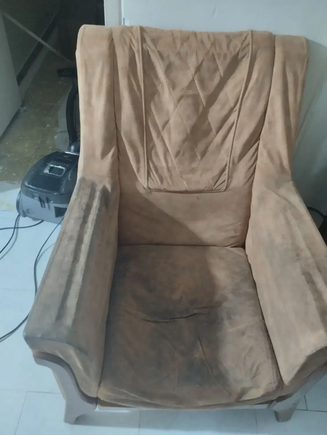 مبل راحتی|مبلمان خانگی و میز عسلی|کرج, ساسانی (قلمستان)|دیوار