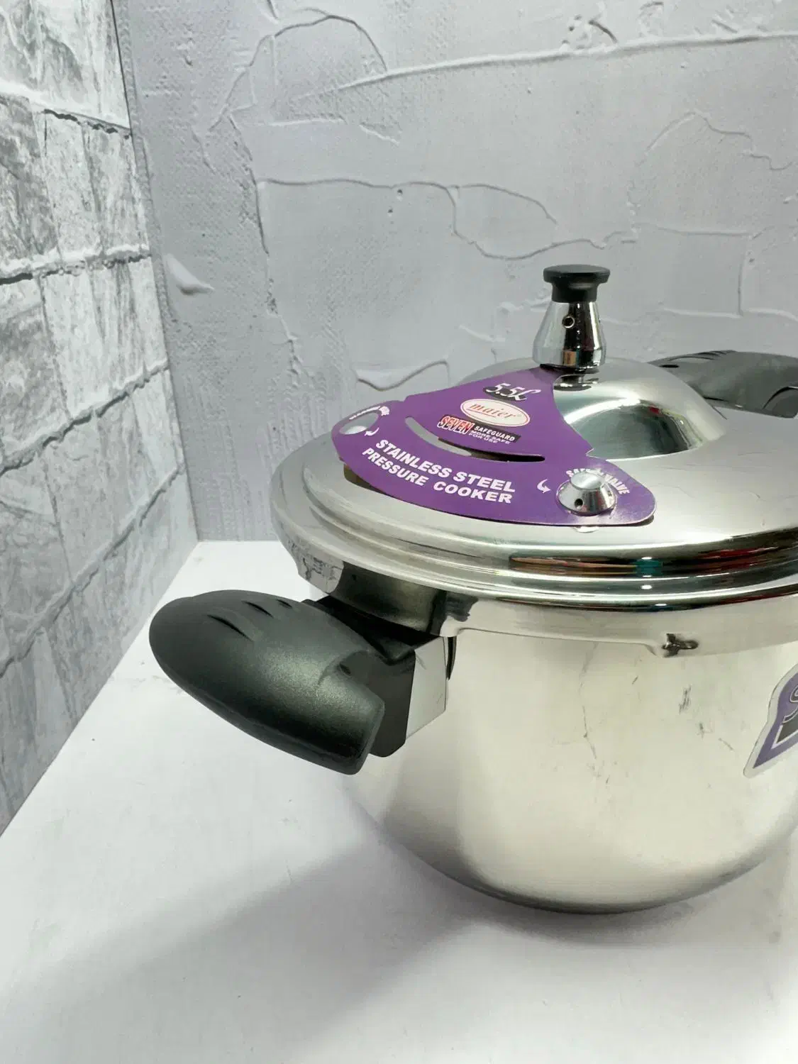 زودپز مایر آلمانی کف چدن/درب پیرکس/جهیزیه|ظروف پختوپز|آباده, |دیوار