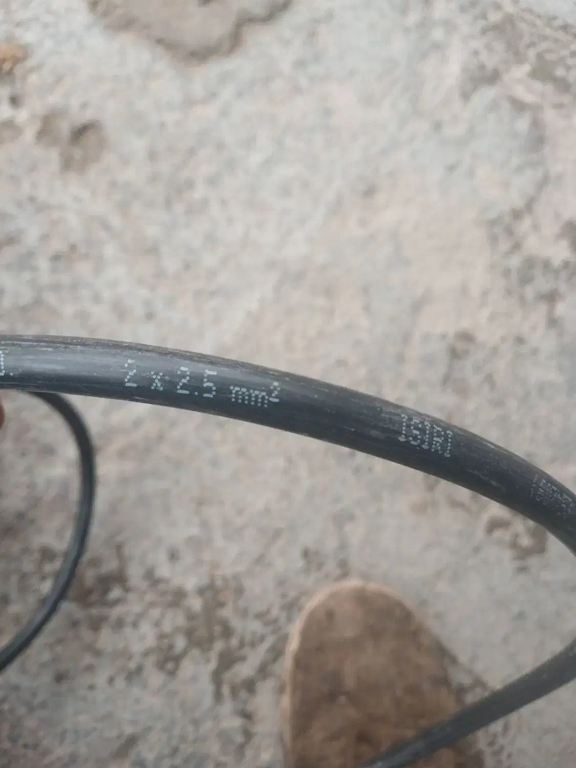 کابل برق|مصالح و تجهیزات ساختمان|قوچان, |دیوار