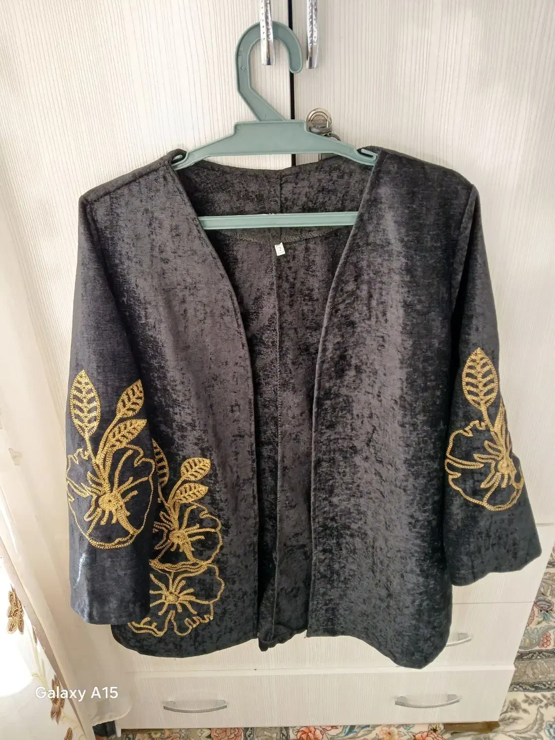 کت مخمل هرسین|لباس|هرسین, |دیوار