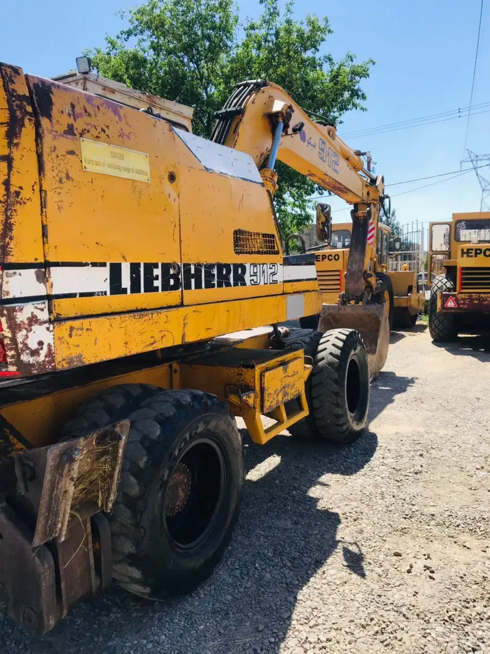 بیل لاستیکی 912|خودرو سنگین|تهران, آذربایجان|دیوار