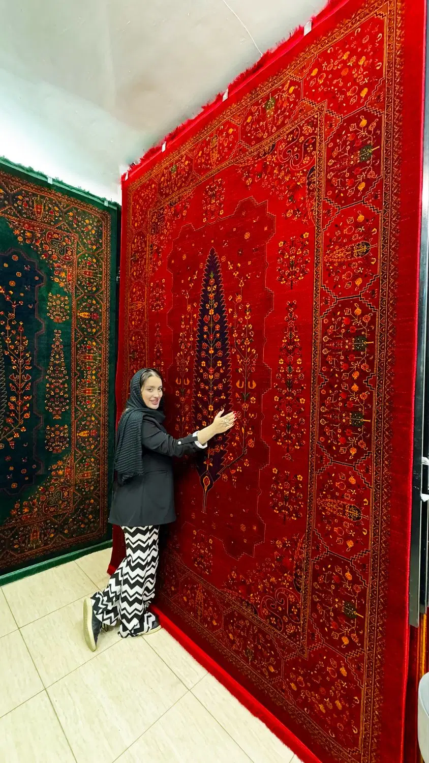 فرش سرو باستان در دو رنگبندی موجود شد۱۲و۹و۶ متری|فرش|قم, باجک دو|دیوار