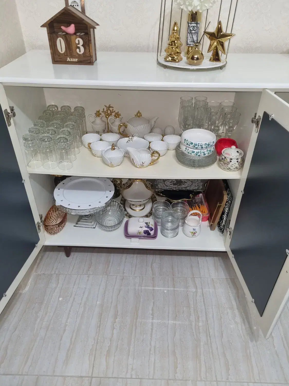 کنسول|بوفه، ویترین، کنسول|بندر انزلی, معلم|دیوار