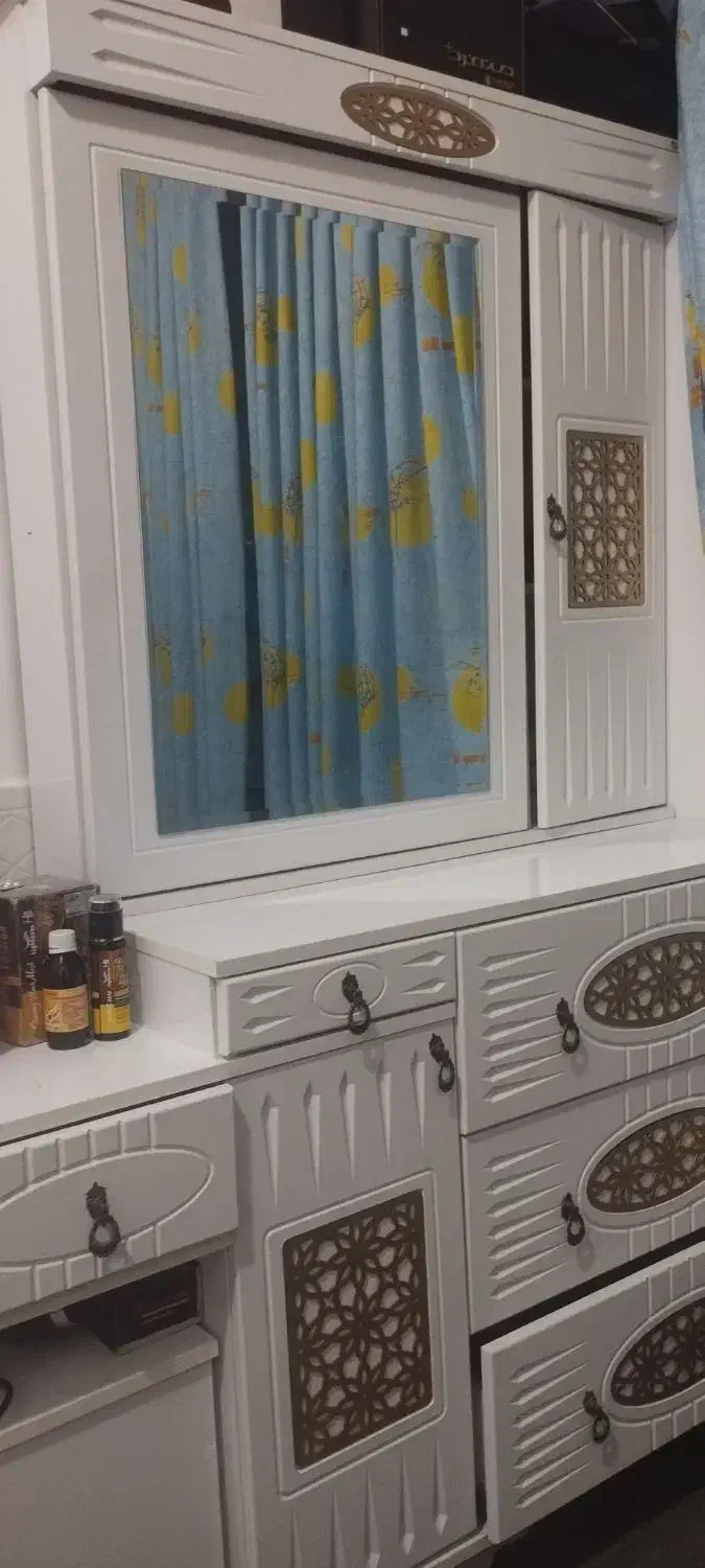 تخت|تخت و سرویس خواب|بیرجند, |دیوار