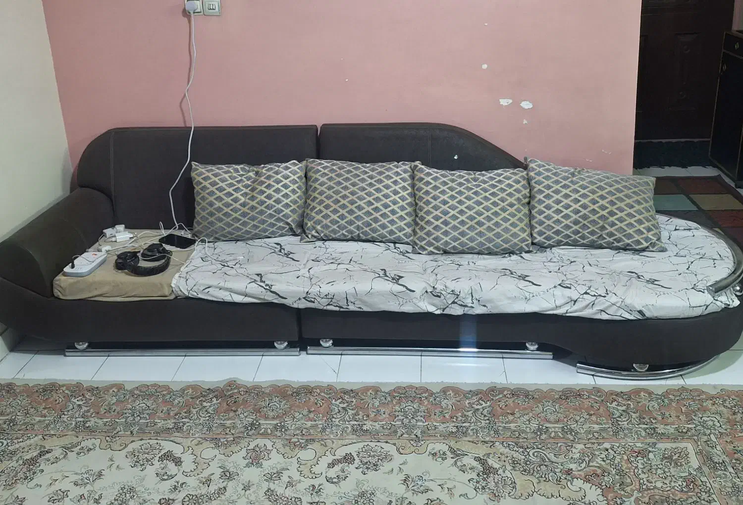 مبل راحتی ۷ نفره|مبلمان خانگی و میز عسلی|تهران, هاشم‌آباد|دیوار