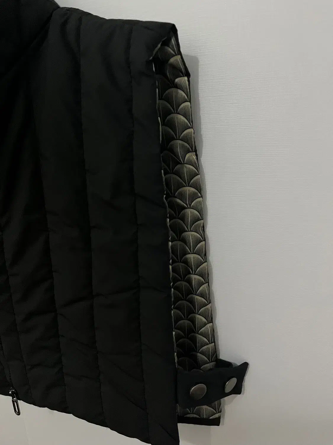 جلیقه/ وست|لباس|پردیس, فاز ۲|دیوار