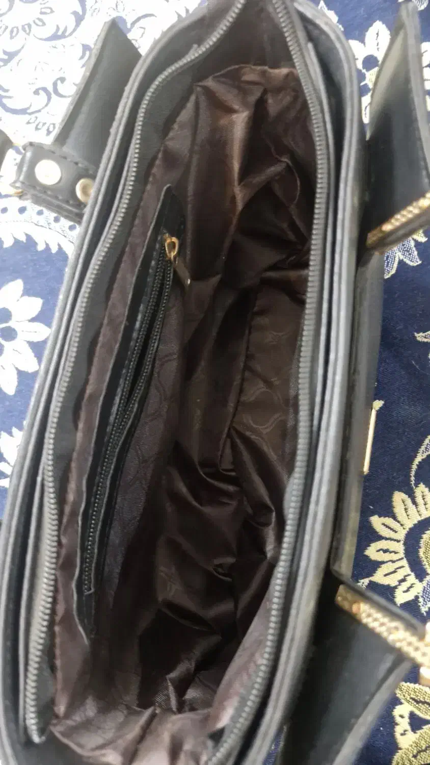 کیف ساده و شیک|کیف، کفش، کمربند|قم, چهار مردان|دیوار