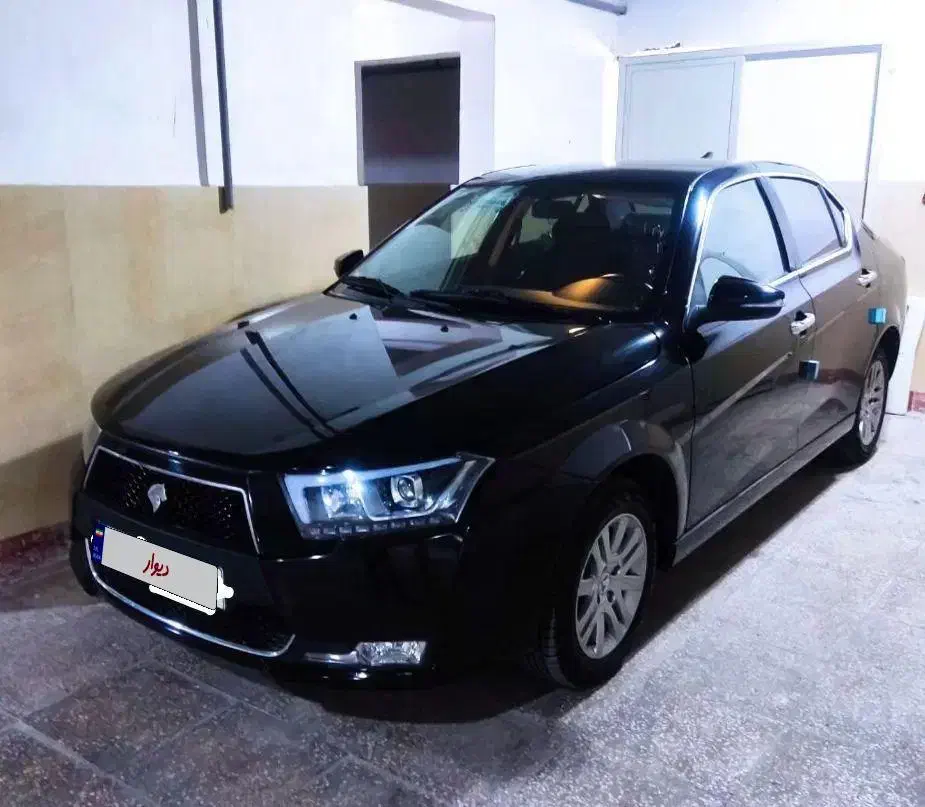 دنا پلاس 1401دنده ای|خودرو سواری و وانت|اراک, |دیوار