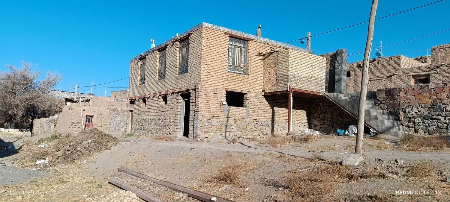 خانه دو طبقه 220 متر زیر بنا|فروش خانه و ویلا|فریمان, |دیوار