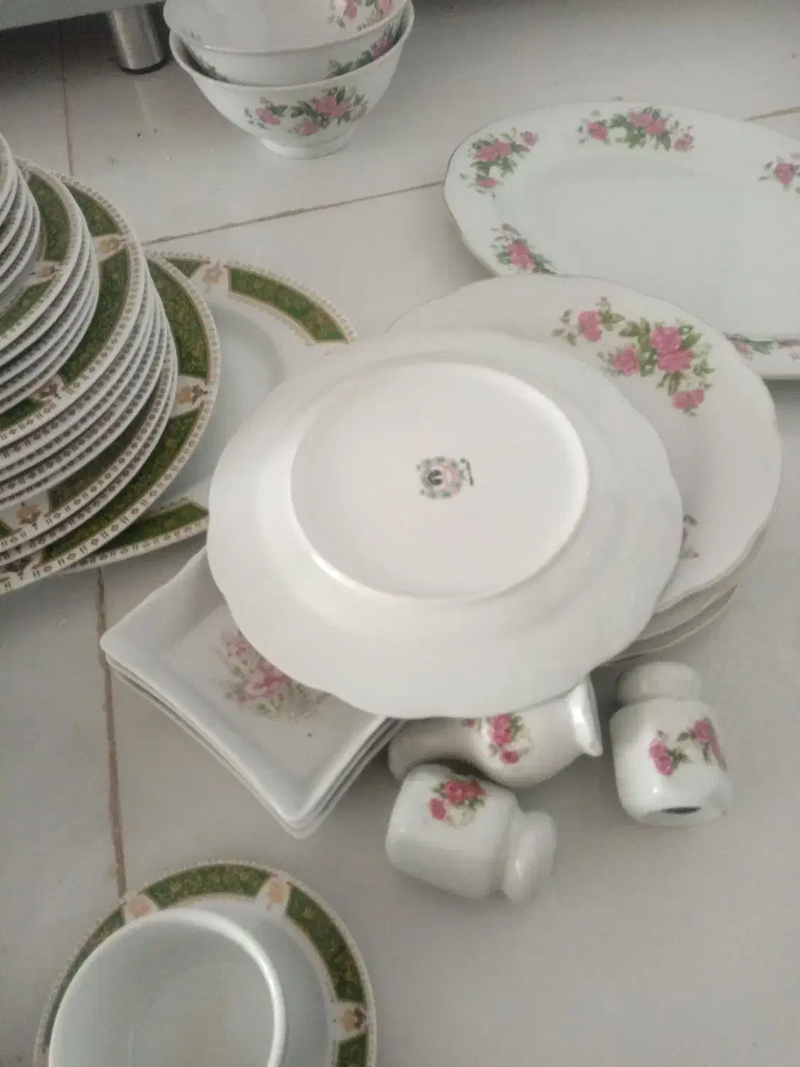 جامیوه بشقاب وسوپ خوری|ظروف سرو و پذیرایی|فولادشهر, C3|دیوار