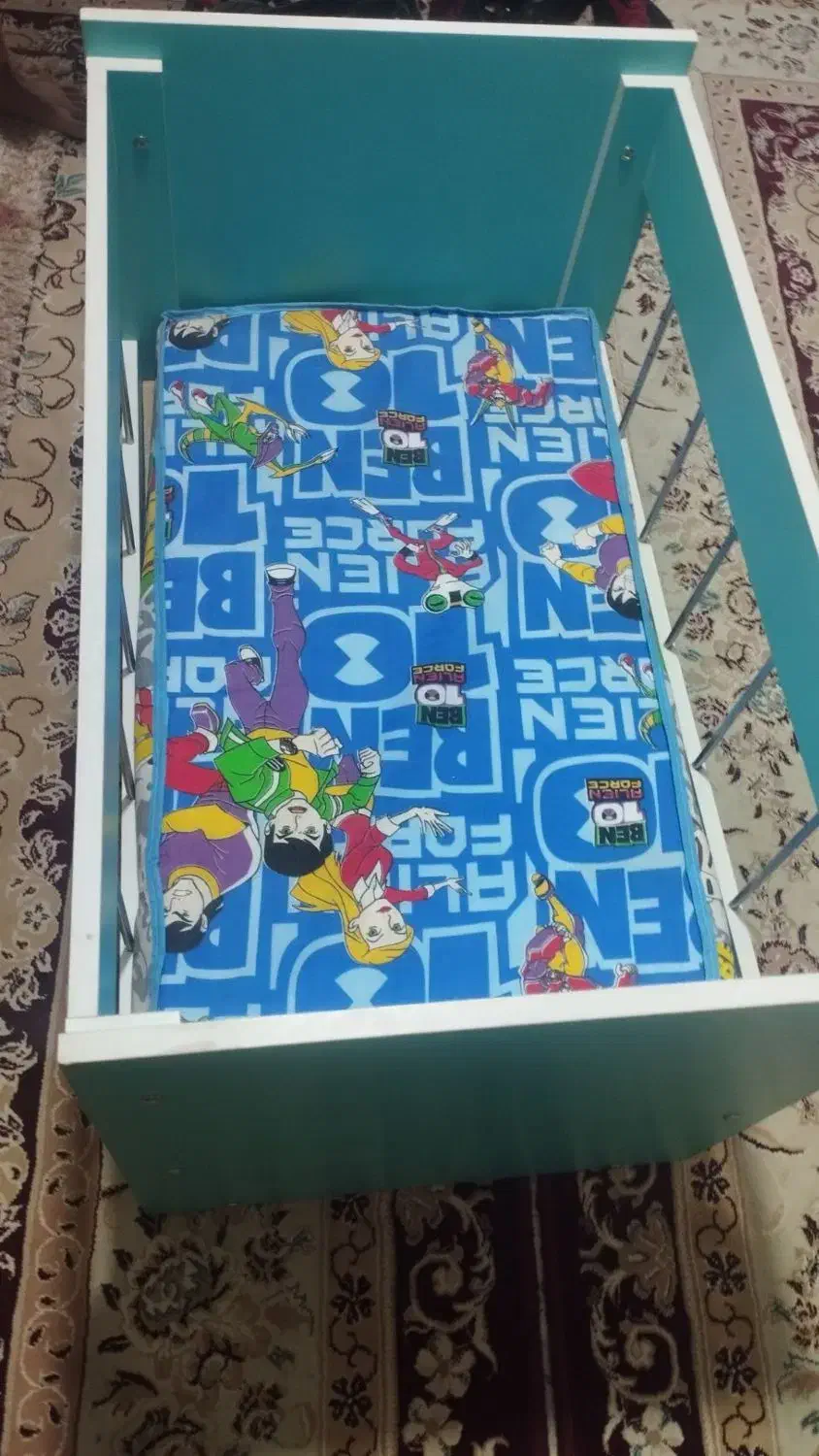 تخت خواب گهواره ای نوزاد|تخت و صندلی بچه|الشتر, |دیوار