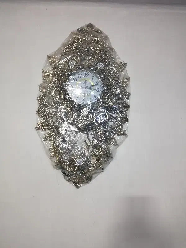 ساعت دیواری درحد نو طلایی|ساعت دیواری و تزئینی|مشهد, امام خمینی|دیوار