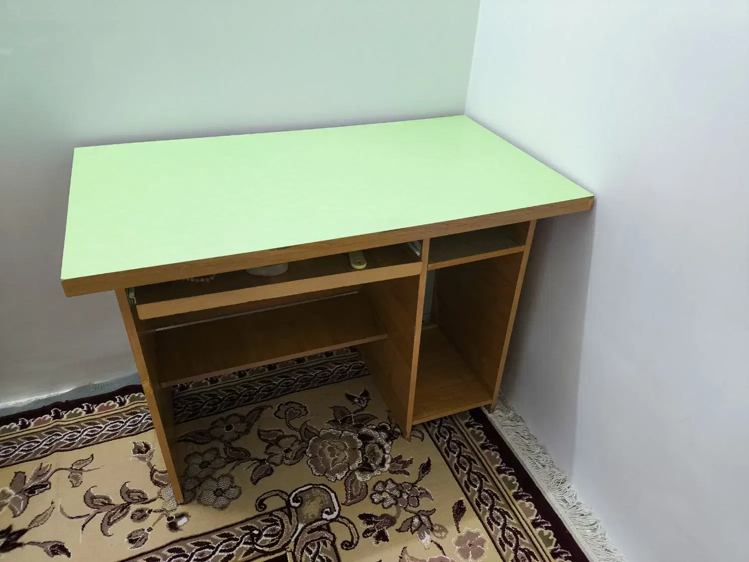 میز کامپیوتر|میز تحریر و کامپیوتر|تربت‌حیدریه, داروپخش|دیوار