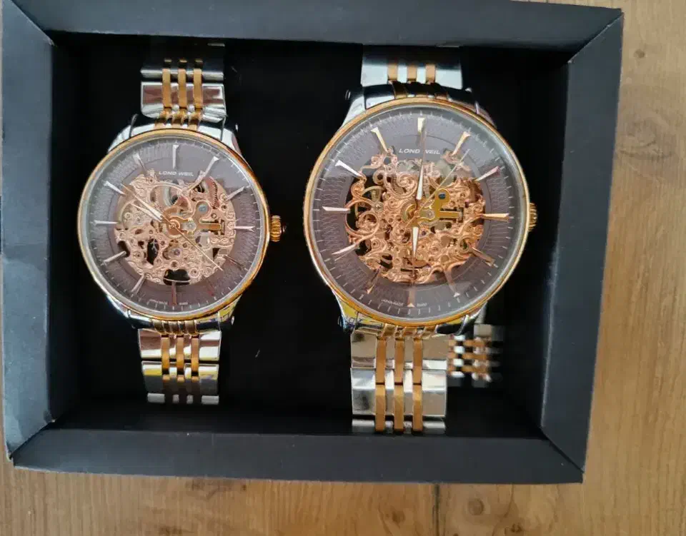 ساعت مچی|ساعت|سلماس, |دیوار