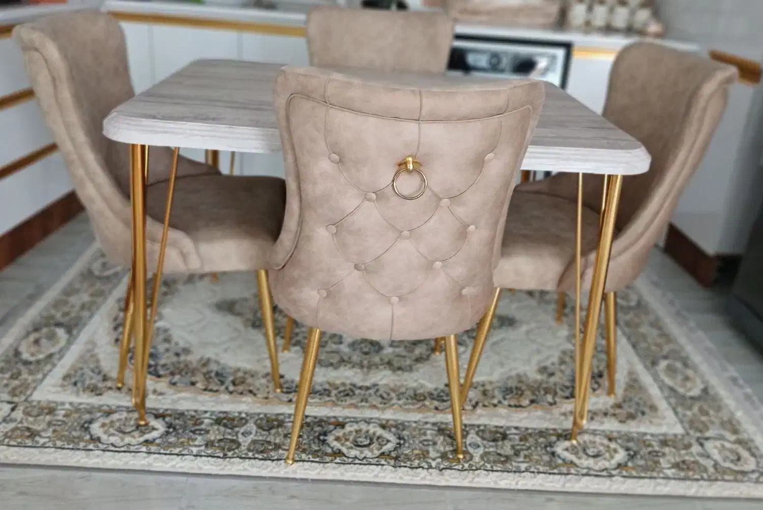 غذا خوری ۴ نفره|میز و صندلی غذاخوری|ماکو, |دیوار