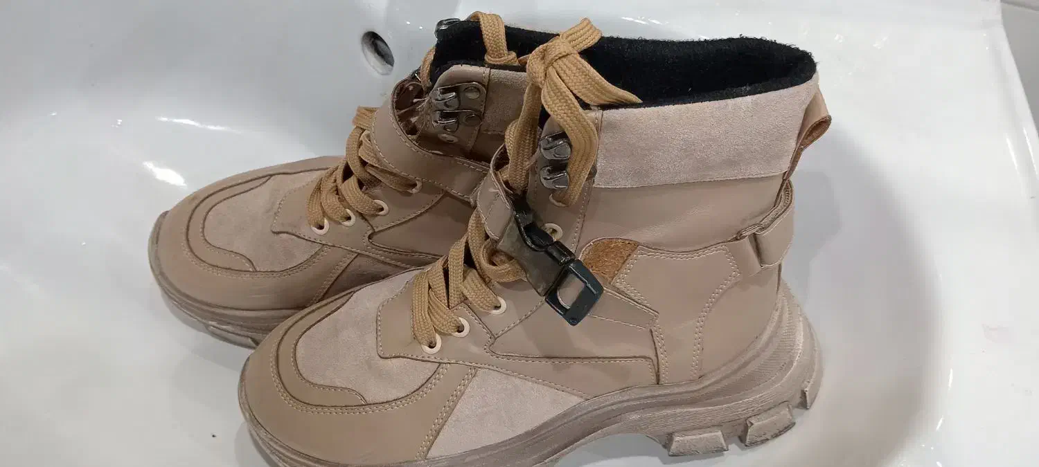 بوت کرم سایز ۳۹|کیف، کفش، کمربند|یاسوج, |دیوار