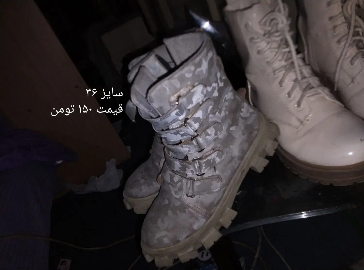 تعدادی کتونی و بوت|کیف، کفش، کمربند|تهران, خواجه نظام الملک|دیوار