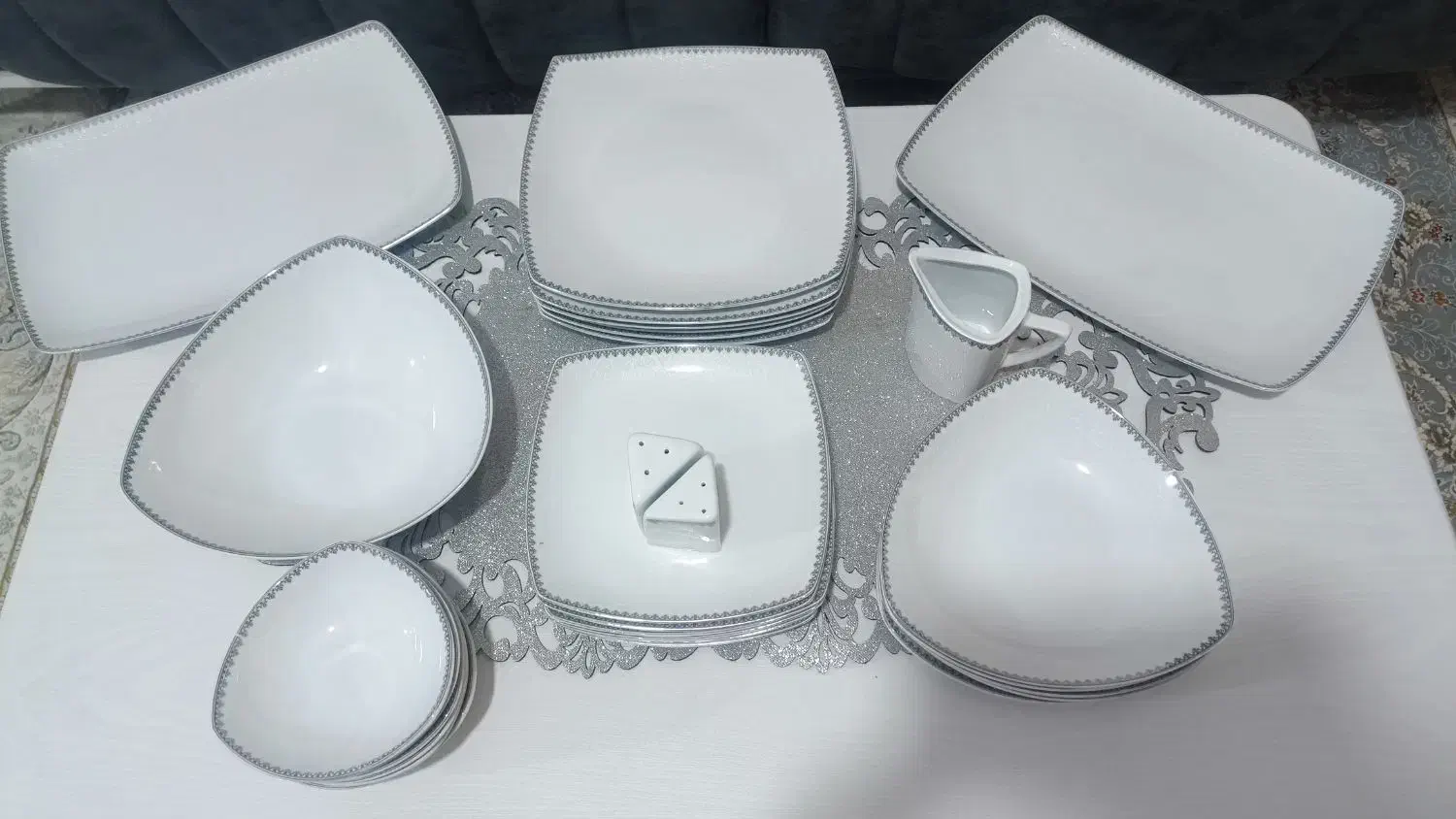 سرویس چینی|ظروف سرو و پذیرایی|همدان, |دیوار