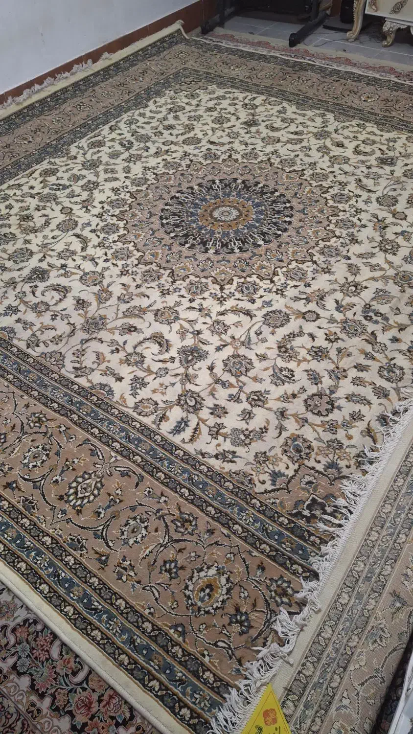 9 متری تک تمیز . فروش فوری|فرش|قم, نیروگاه|دیوار