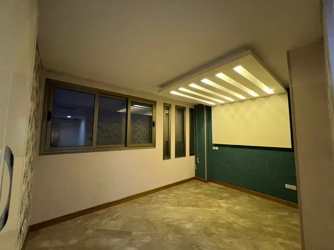 اپارتمان تک واحد خیابان توحید|فروش آپارتمان|اصفهان, جلفا|دیوار