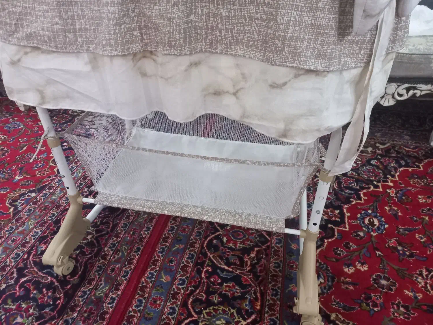 گهواره چندکاره وکاربردی|تخت و صندلی بچه|ساوه, |دیوار