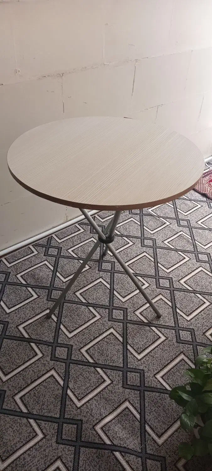 لوازم خانگی|میز و صندلی غذاخوری|بروجرد, |دیوار