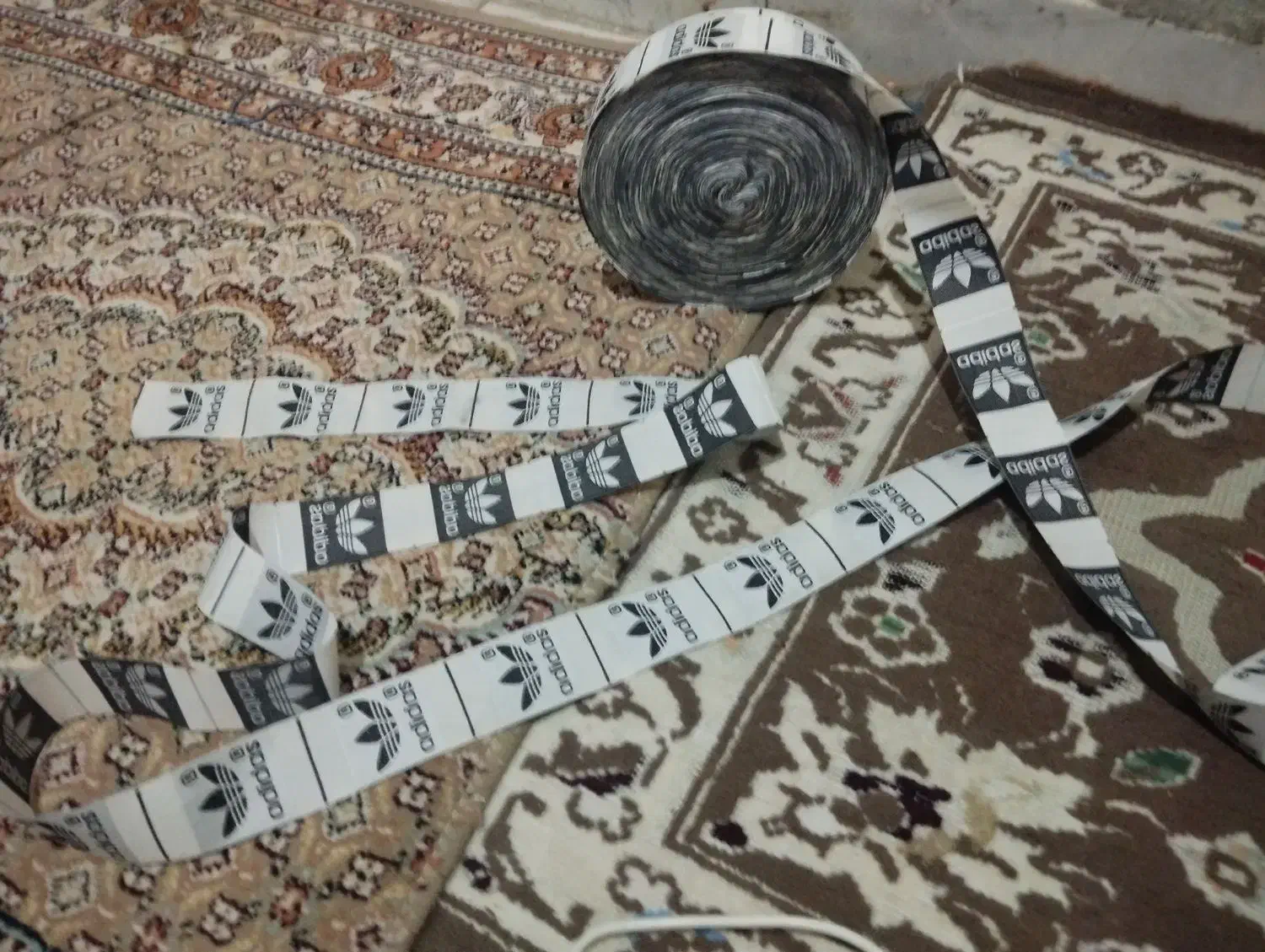 مارک پارچه ای ادیداس|کیف، کفش، کمربند|اسلامشهر, شهرک امام حسین (میان آباد)|دیوار