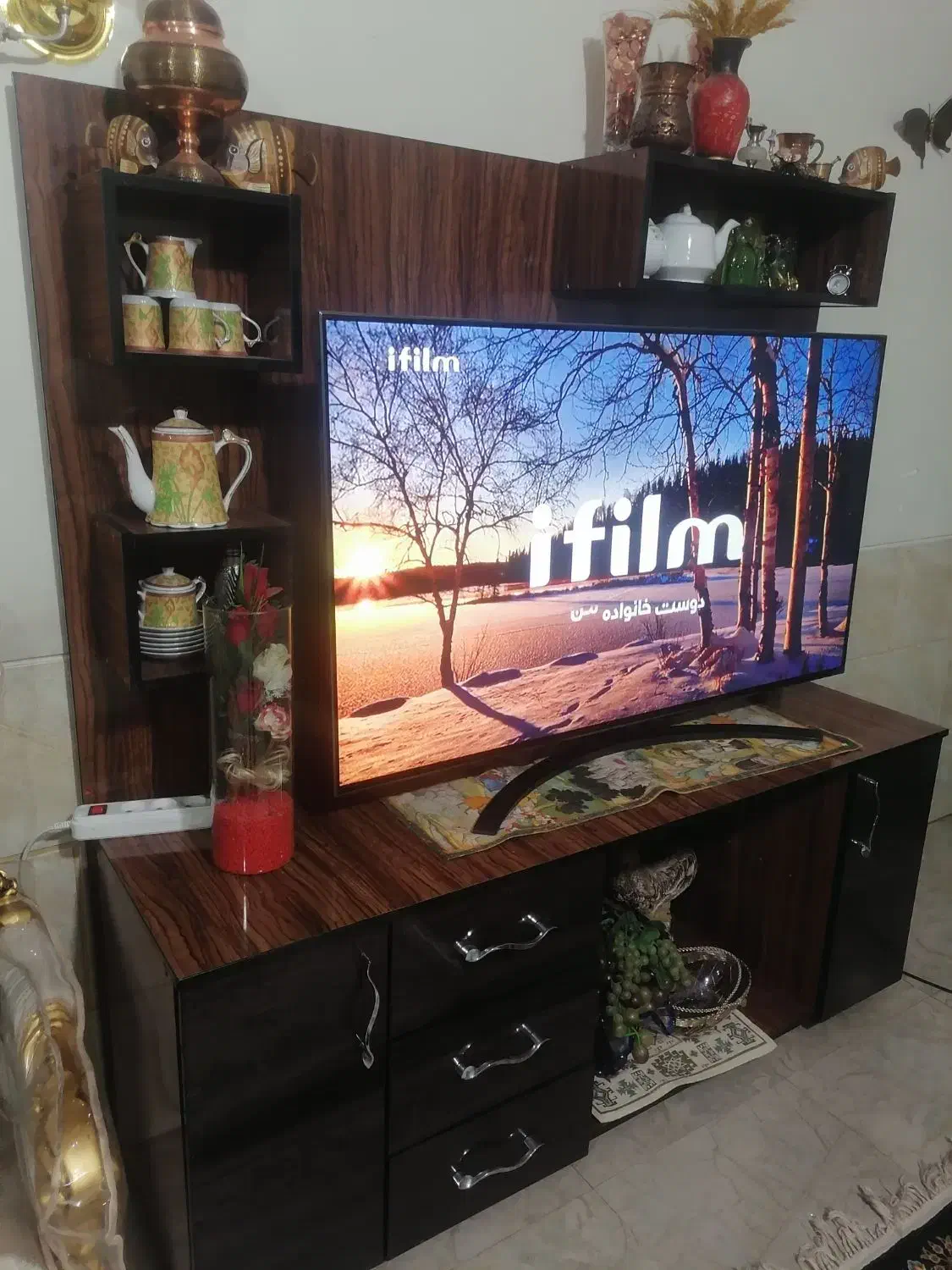 میز تلویزیون|میز تلویزیون|شیراز, کوشک میدان|دیوار