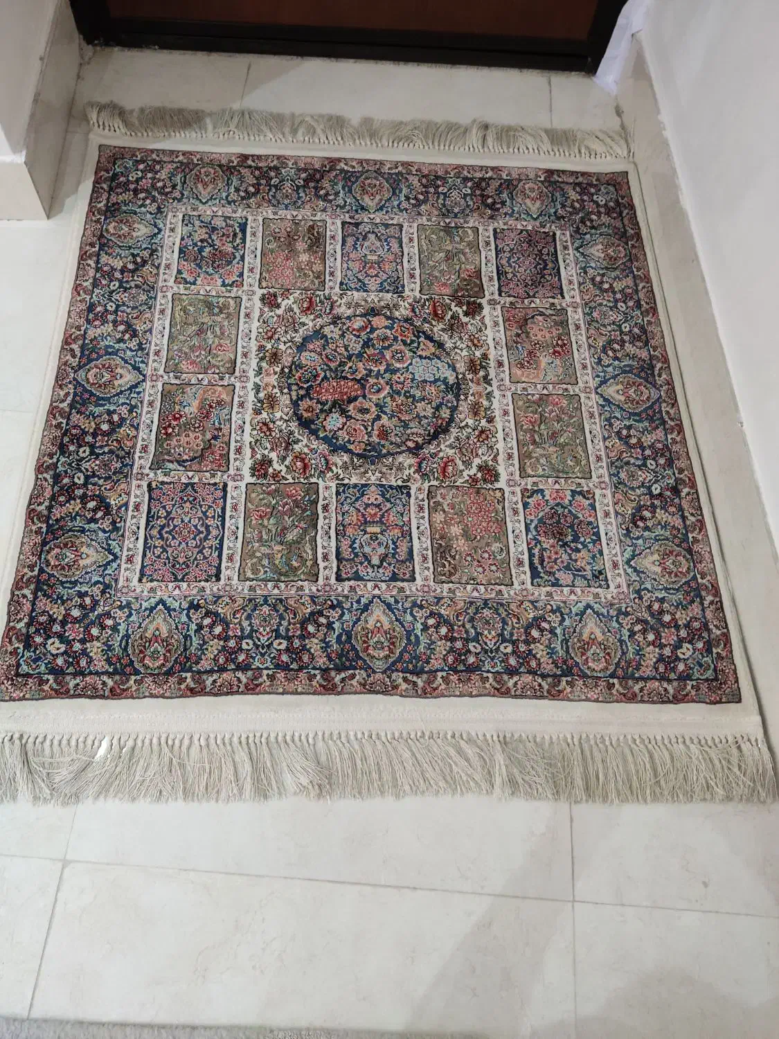 فرش|فرش|رشت, گلزاران|دیوار