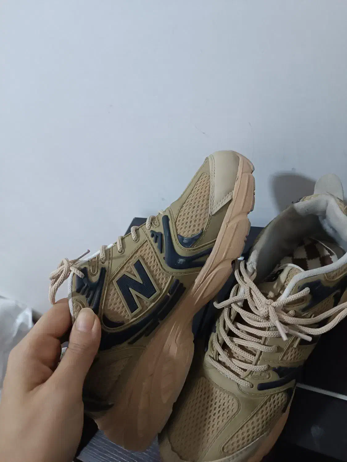 کفش اسپرت|کیف، کفش، کمربند|ایلام, |دیوار