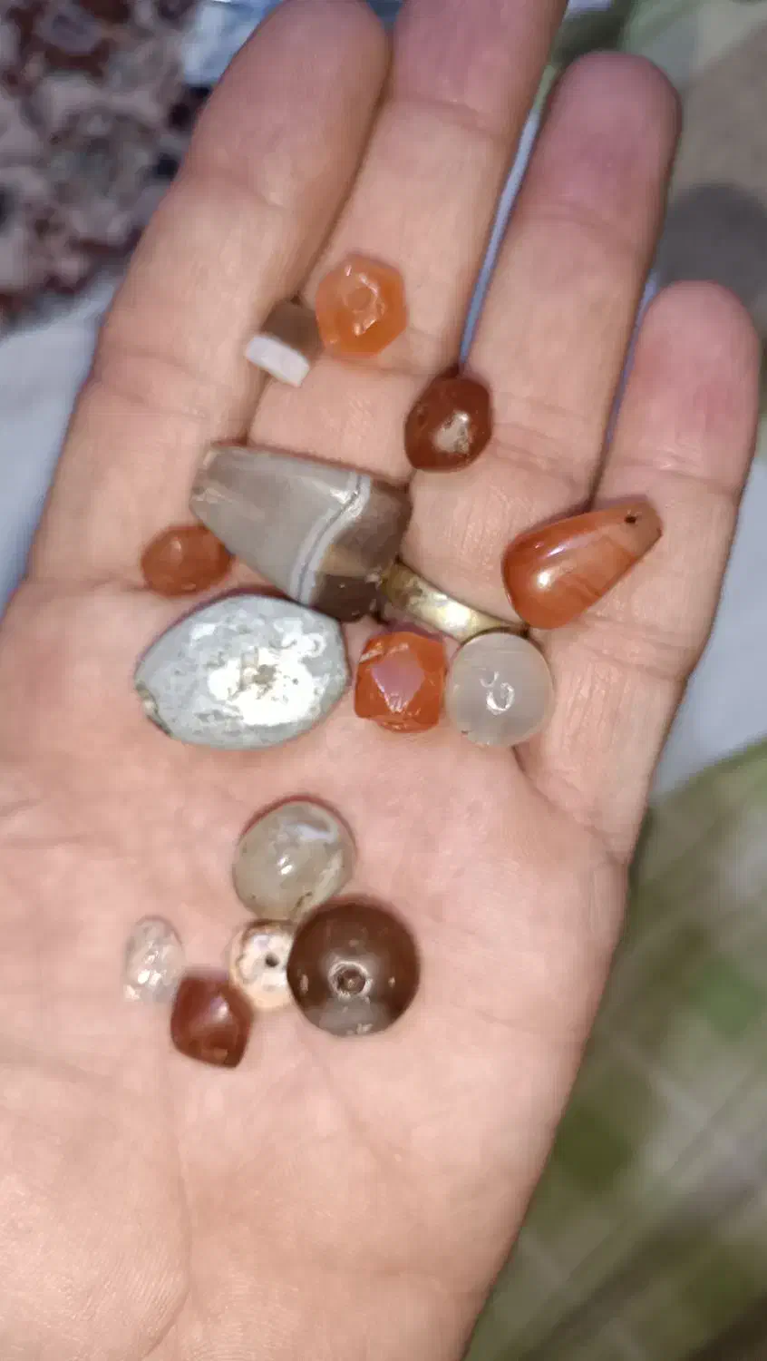 مهرهای قدیمی|کلکسیون اشیاء عتیقه|هشتگرد, شهرک ریحانه|دیوار