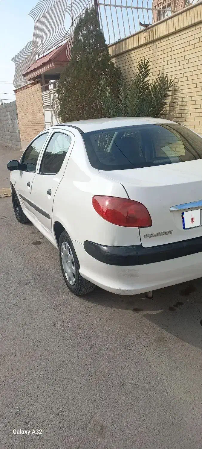 ماشین پژو ۲۰۶ V20 مدل ۸۸|خودرو سواری و وانت|برخوار, |دیوار