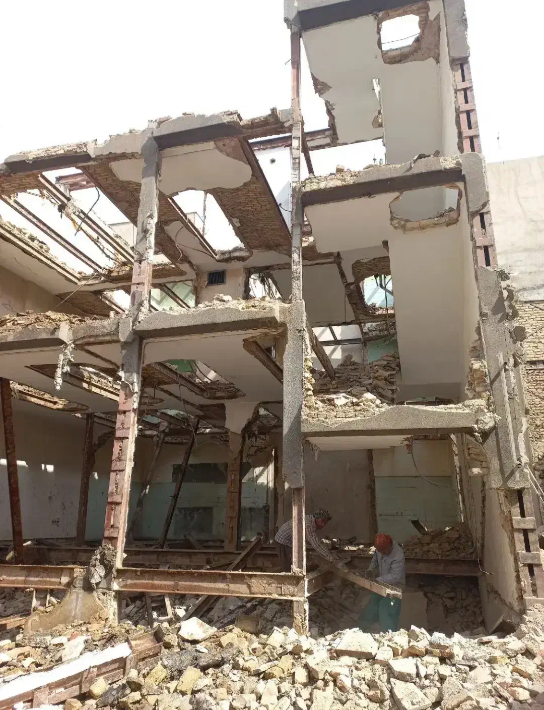 تخریب بتنی ،کلنگی اصولی ب صورت کلی و جزئ|خدمات پیشه و مهارت|ری, شهید غیوری (ابن باویه)|دیوار