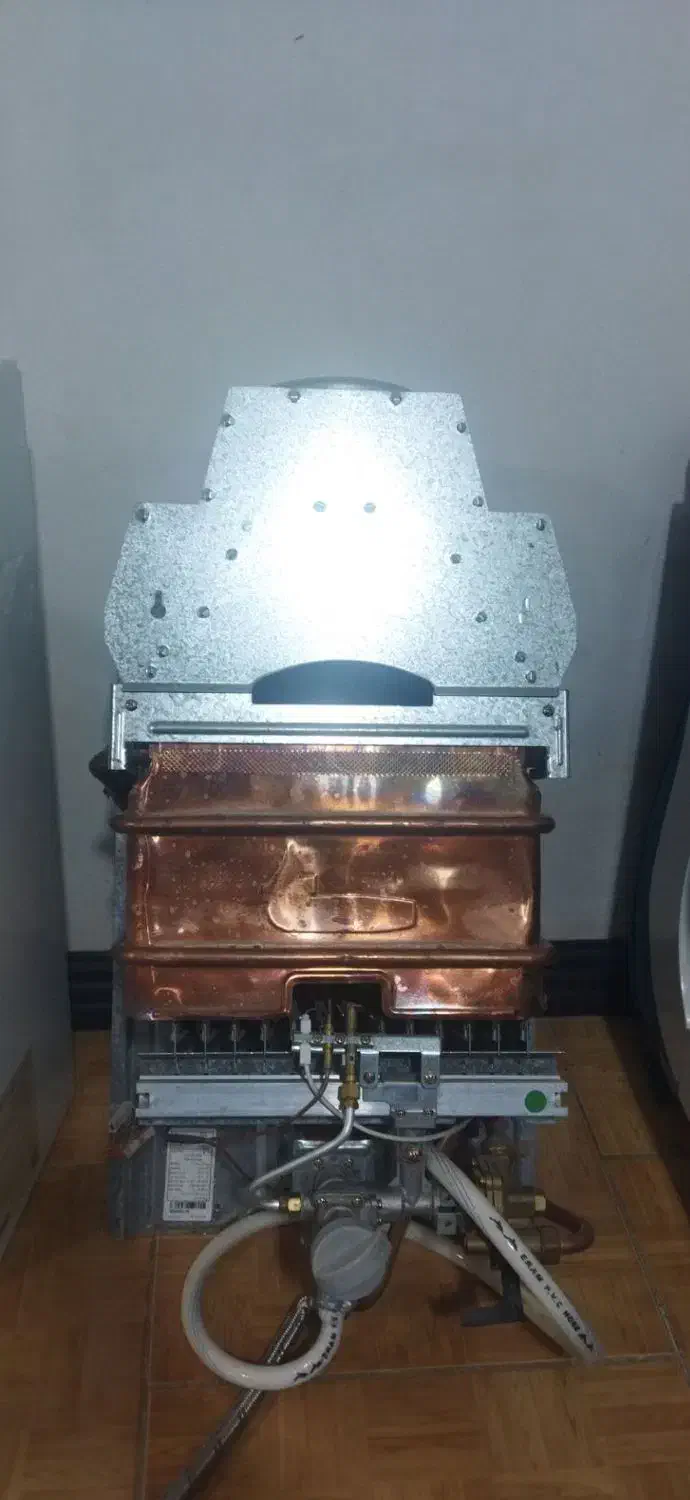 آبگرمکن دیواری بوتان|آبگرمکن، پکیج، شوفاژ|گنبد کاووس, |دیوار