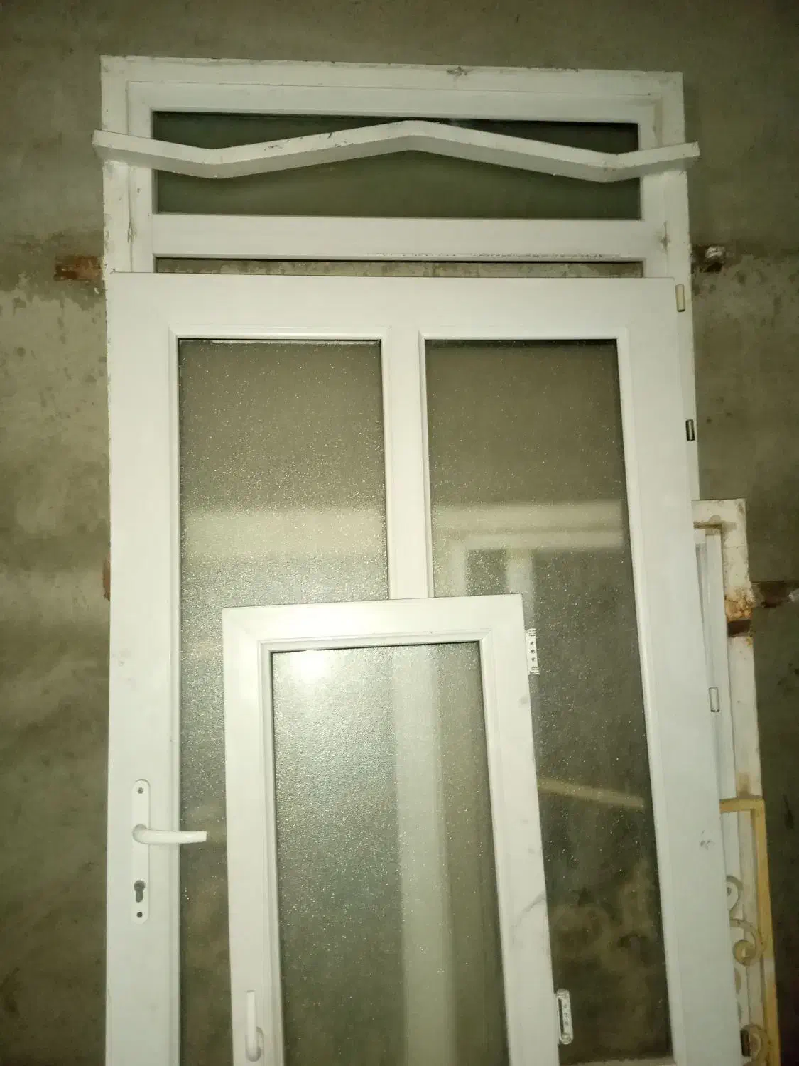 فروش پی وی سی دست دوم   دوتا در یه پنجره|مصالح و تجهیزات ساختمان|تنکمان, |دیوار