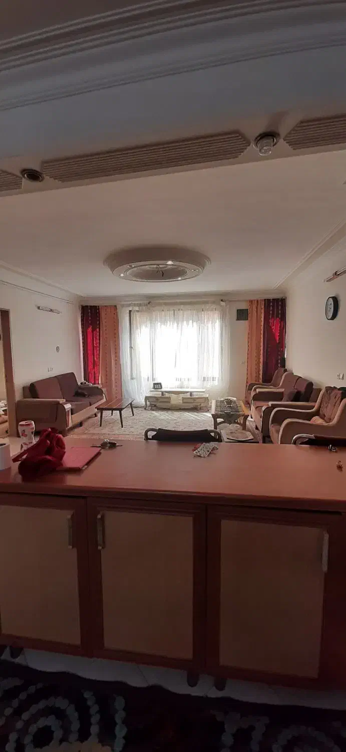 آپارتمان ۸۰ متری همکف با حیاط اختصاصی|اجارهٔ آپارتمان|محلات, |دیوار