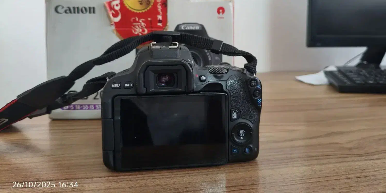 Canon EOS 200D در حد نو|دوربین عکاسی و فیلمبرداری|قم, شهرک مهدیه (مدرس)|دیوار