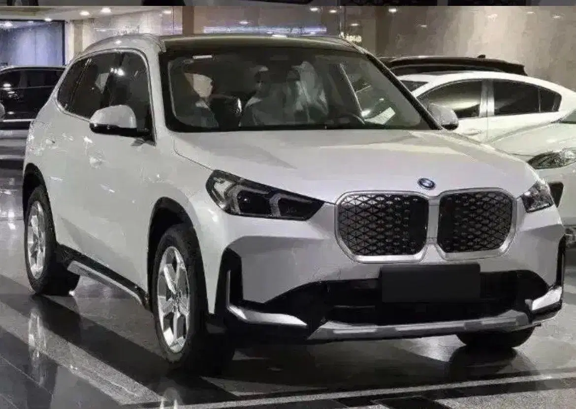 Bmw ix1|خودرو سواری و وانت|تهران, حصار بوعلی|دیوار