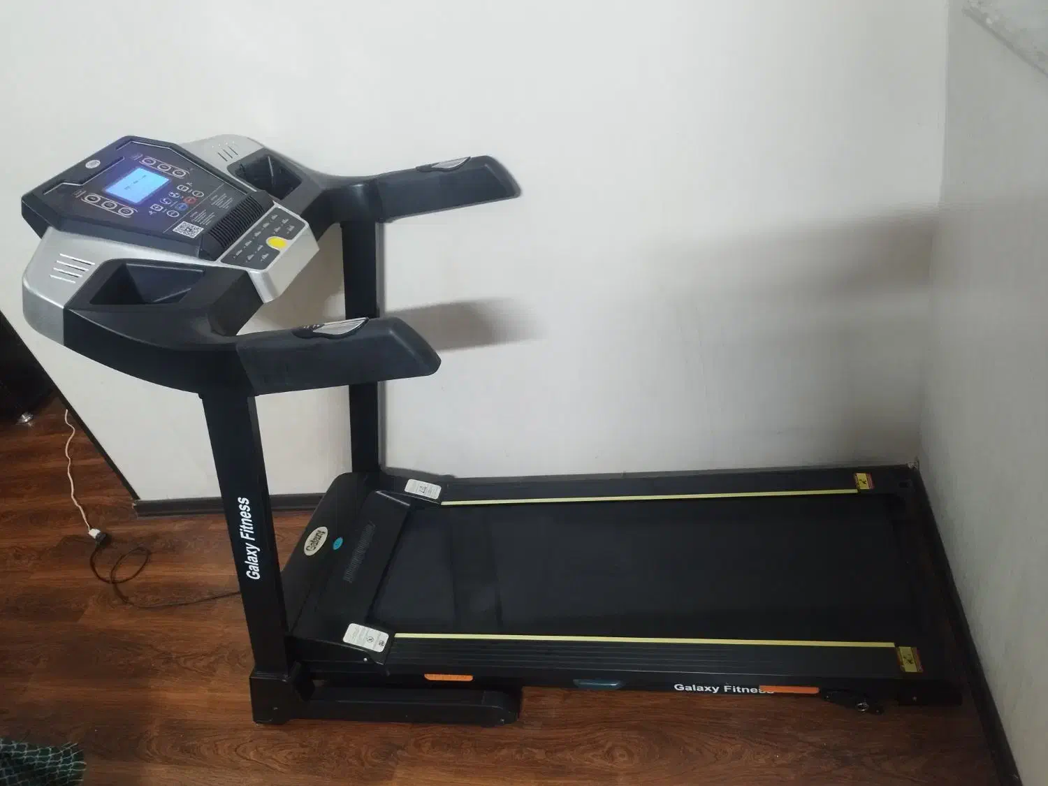 تردمیل Galaxy fitness|تجهیزات ورزشی|شیراز, کاراندیش|دیوار