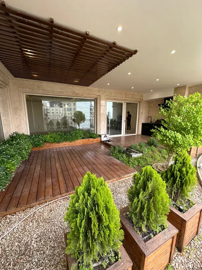 برج باغ اصلیل ۳۰۰ متر ۴ خواب ۲مسترتراس چیدمانی فول