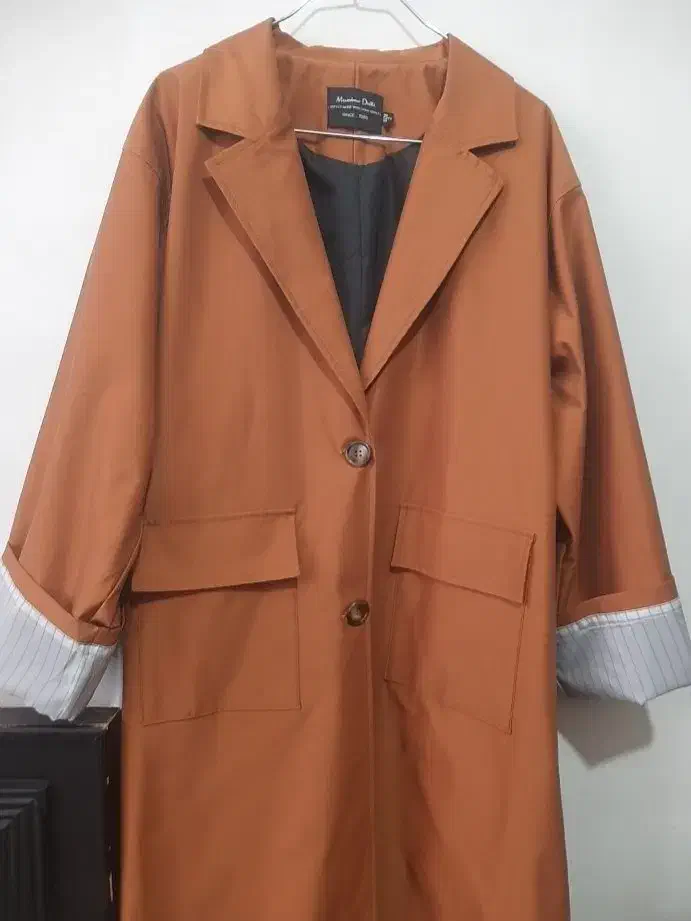 بارانی آکبندسایز ۱و۲|لباس|سلماس, |دیوار