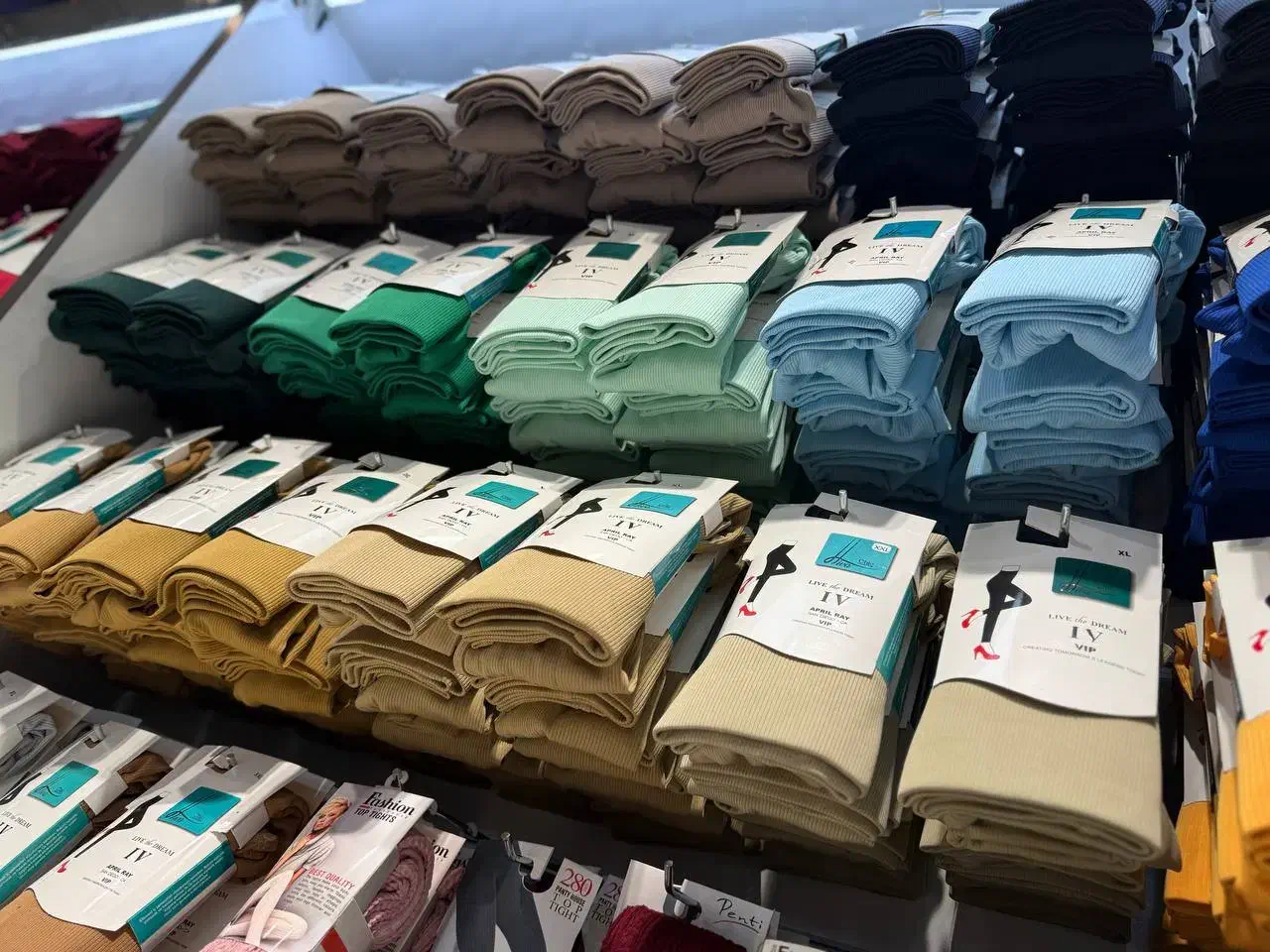 لگ کبریتی|لباس|شیراز, گود عربان|دیوار