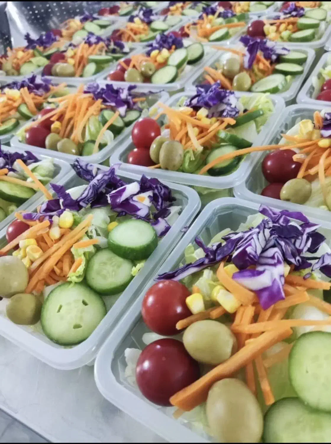 پخش سالاد  و سبزی تازه با بسته بندی بهداشتی|خدمات پذیرایی، مراسم|تهران, جوادیه|دیوار