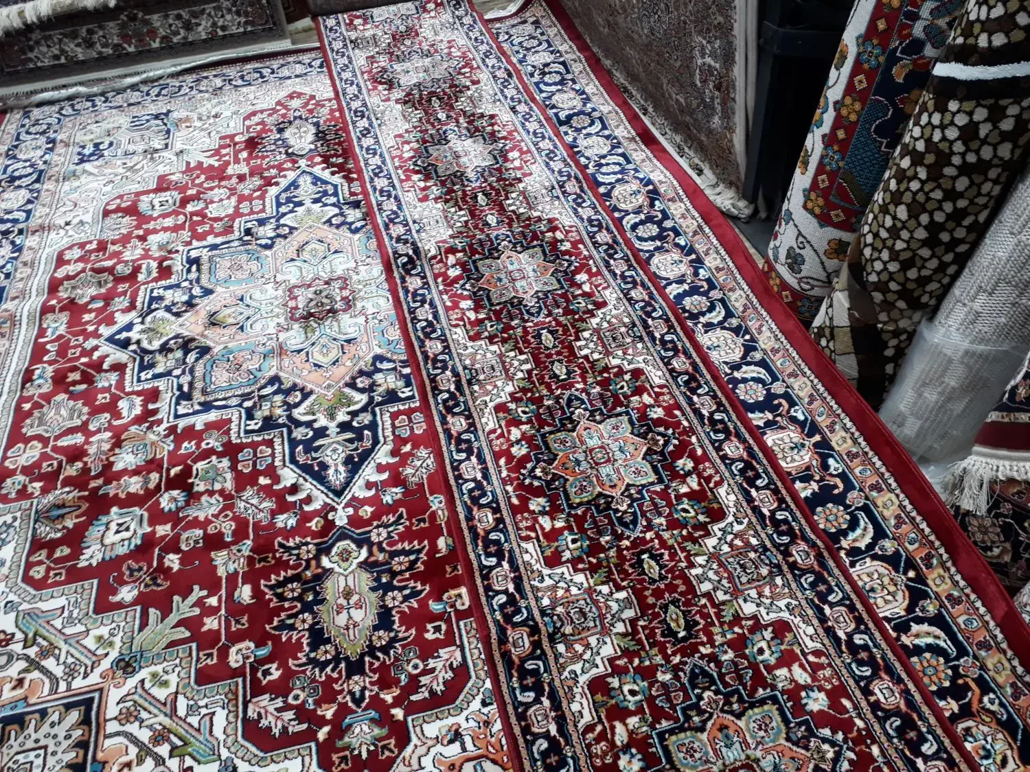 فرش هریس کناره عرض ۶۰سانت مناسب پله وراهرو|فرش|تبریز, |دیوار