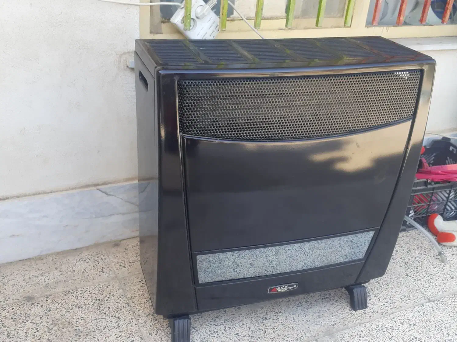 بخازی گازی سالم نو نو|بخاری، هیتر، شومینه|هشتگرد, طاووسیه|دیوار